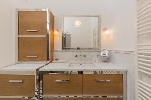 Rebecca Suite Florence