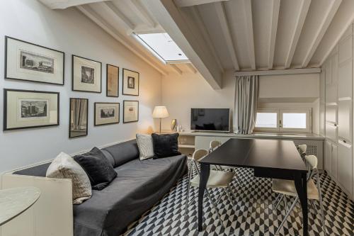 Rebecca Suite Florence