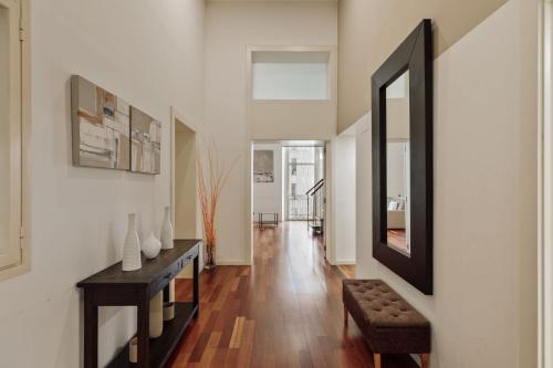Rent Top Apartments near Plaza de Catalunya