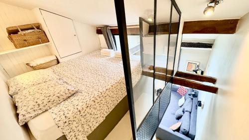 1 br charming 2 storey apt at chic Invalides-Orsay-StGermain