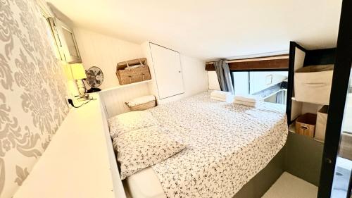 1 br charming 2 storey apt at chic Invalides-Orsay-StGermain