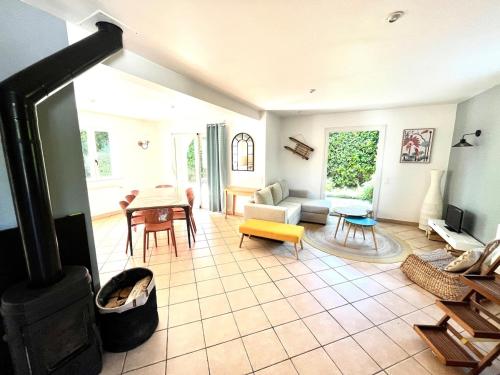 Annecy - maison pour 8 adultes - avec jardin