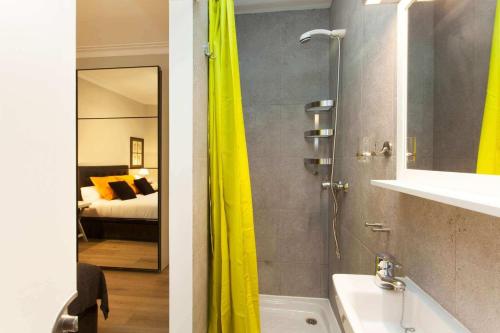 Modern Apartment near Sagrada Familia
