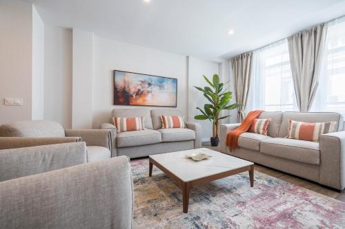 Apartamentos Dúplex Príncipe de Canalejas, 1 y 2 dormitorios