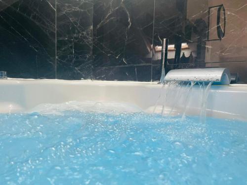Suite Jacuzzi Marbre - 451