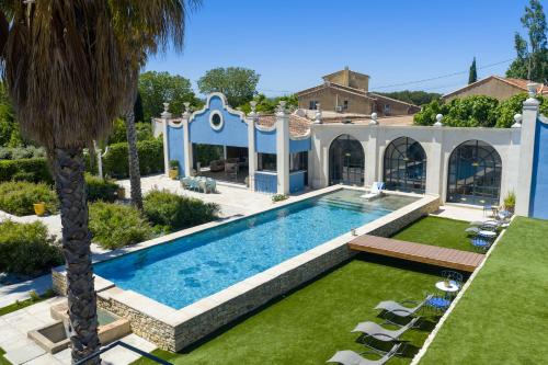 Villa d'Artiste Blue Palm Piscine Aix en Provence
