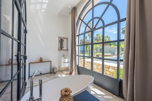 Villa d'Artiste Blue Palm Piscine Aix en Provence