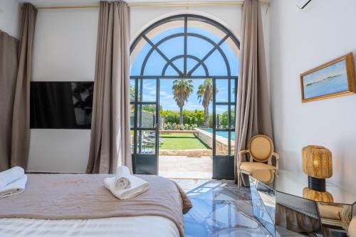 Villa d'Artiste Blue Palm Piscine Aix en Provence