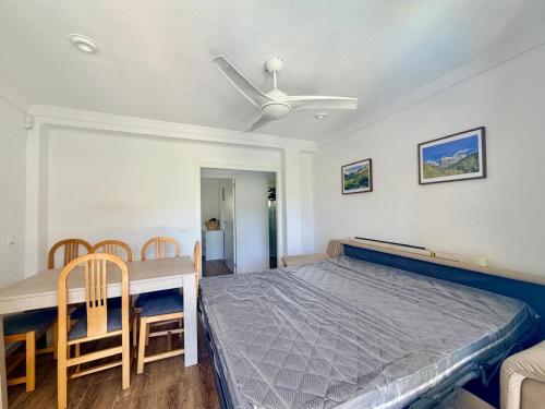 New Town Levante Beach Apartment