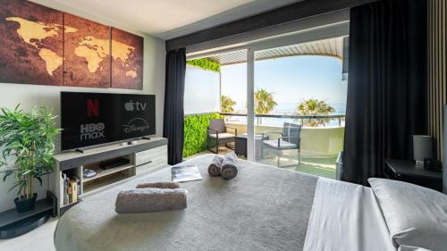 Marbella Beachfront Studio with Stunning Sea Views