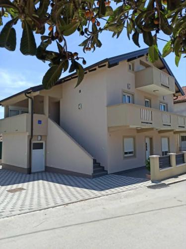 Apartman Sara