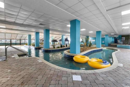 Oceanfront 1BR at Landmark, King Bed, Full Kitchen, Smart TVs photo 10