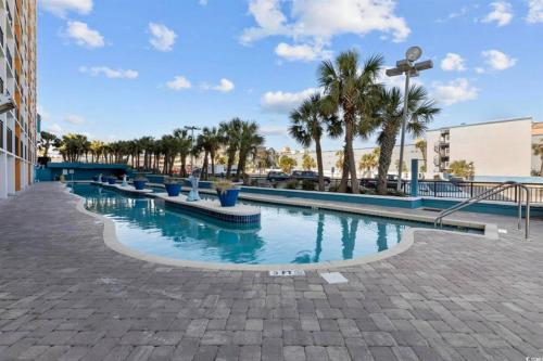 Oceanfront 1BR at Landmark, King Bed, Full Kitchen, Smart TVs photo 20