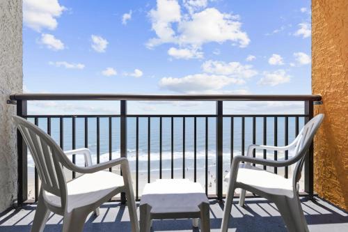 Oceanfront 1BR at Landmark, King Bed, Full Kitchen, Smart TVs photo 34