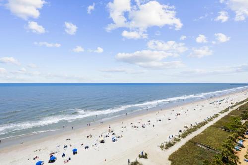 Oceanfront 1BR at Landmark, King Bed, Full Kitchen, Smart TVs photo 57