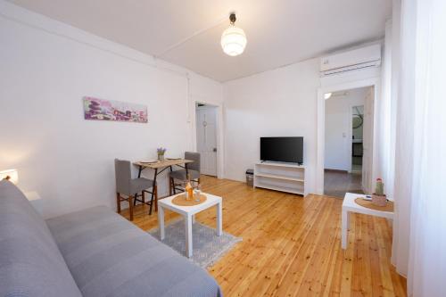 Cosy Stay - Corfu old town apartment, Porta Remounda