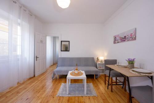 Cosy Stay - Corfu old town apartment, Porta Remounda