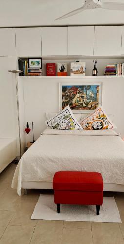 Cosy Studio, Terrace and Free Parking Next to the Beach