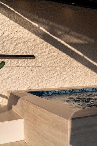 ATELIER 10 , Acropolis View Heated Plunge Pool Apartment