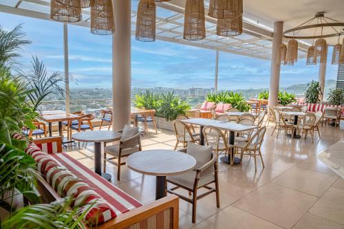 Sonesta Hotel Ibagué — Balcony/Terrace