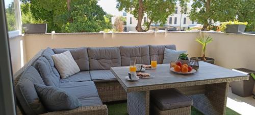 Sunny Oasis Apartment - high ground floor with sunny terrace & private garden!!