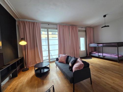 Urban Loft Basel- 15 min airport-city-SBB train station