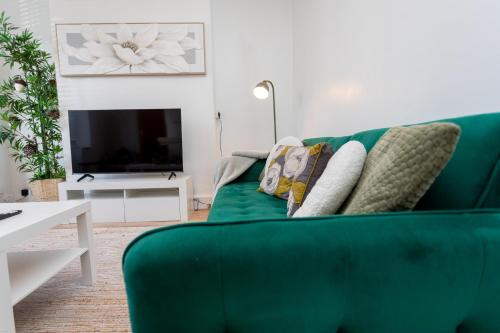 3 Bed Home near Etihad, long and short term stays Free parking and Sleeps 6 photo 13