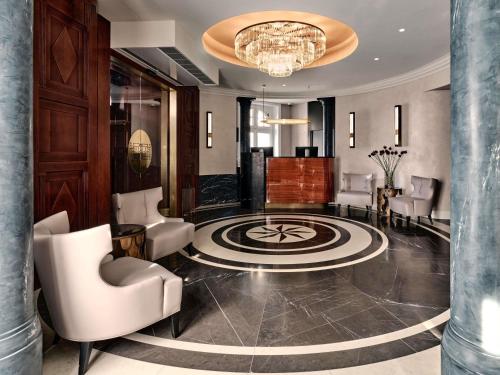 The Crown Krakow Center - Handwritten Collection ACCOR — Property building