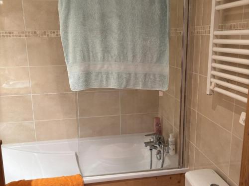 Appartement confortable 8 pers. avec garage privé