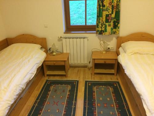 Posteľ alebo postele v izbe v ubytovaní Bolfenk B6