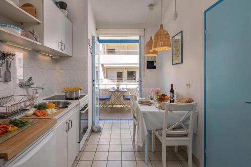 Marina Apt Near Makarska /w Balcony - Happy Rentals