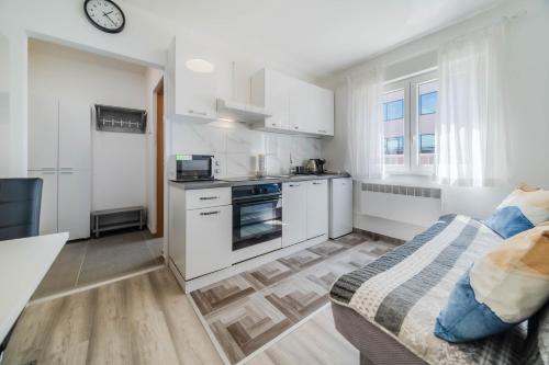 Rooftop Terrace Apartment in Zagreb Lower Town - Happy Rentals