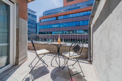 Rooftop Terrace Apartment in Zagreb Lower Town - Happy Rentals