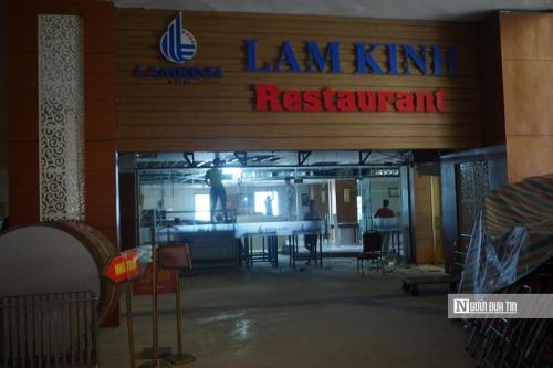 a building with a sign that reads lenin restaurant at Kother in Ho Chi Minh City