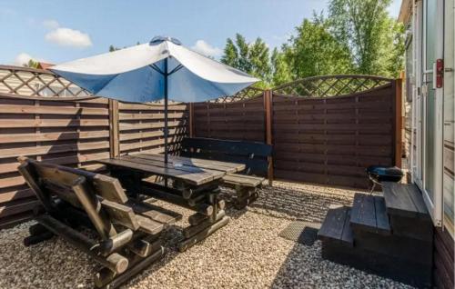 2 Bedroom Pet Friendly Stacaravan In Rowy