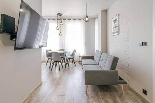 Chorzów Homely Apartment by BookingHost