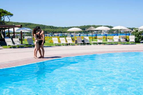 Piscina di Hotel Corte Rosada Affiliated by Melia o nelle vicinanze