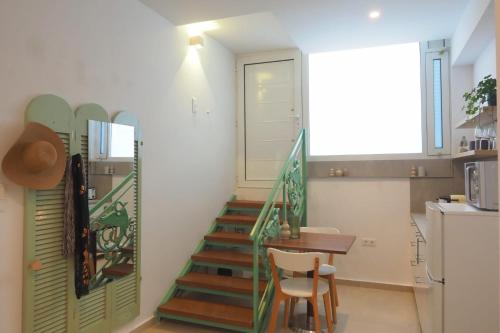 Sithonias Garden Studio 1