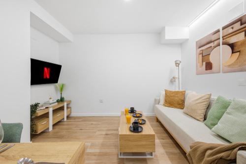 Loft Adaptado, Smart TV, Aire acondicionado, Café, 2 personas