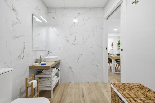 Loft Adaptado, Smart TV, Aire acondicionado, Café, 2 personas