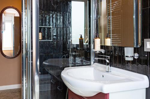 Cherry Suites- Timeless Roman Residence & Terrace