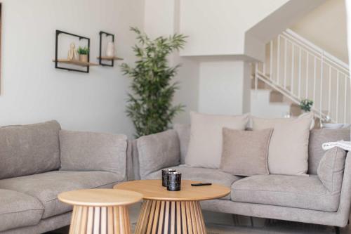 Navigolf 3-Bdr Townhouse with Golf Views and Private Terrace