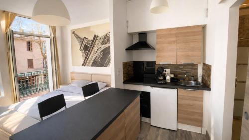 Studio lumineux avec balcon à Hyères