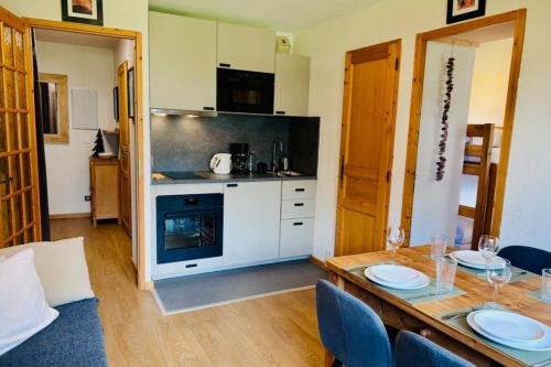 Renovated flat with Mont Blanc's view Parking