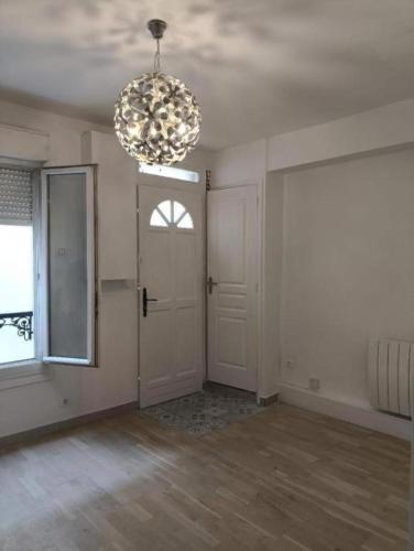Modern Studio