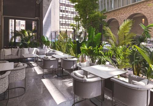 Leonardo Hotel Athens City Center
