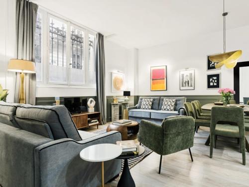 LivinParis - Luxury AC 3 Bedrooms République I