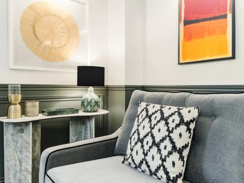 LivinParis - Luxury AC 3 Bedrooms République I