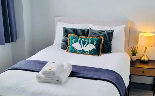 Urban City Suites - JQ Rise Penthouse, 3 bed photo 9