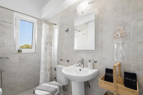 Sun Beach Apartment in Chania 14
